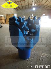 Δημοφιλές Tricone κομμάτι δοντιών χάλυβα, περιστροφικό κομμάτι τρυπανιών IADC 126 μπλε χρώμα